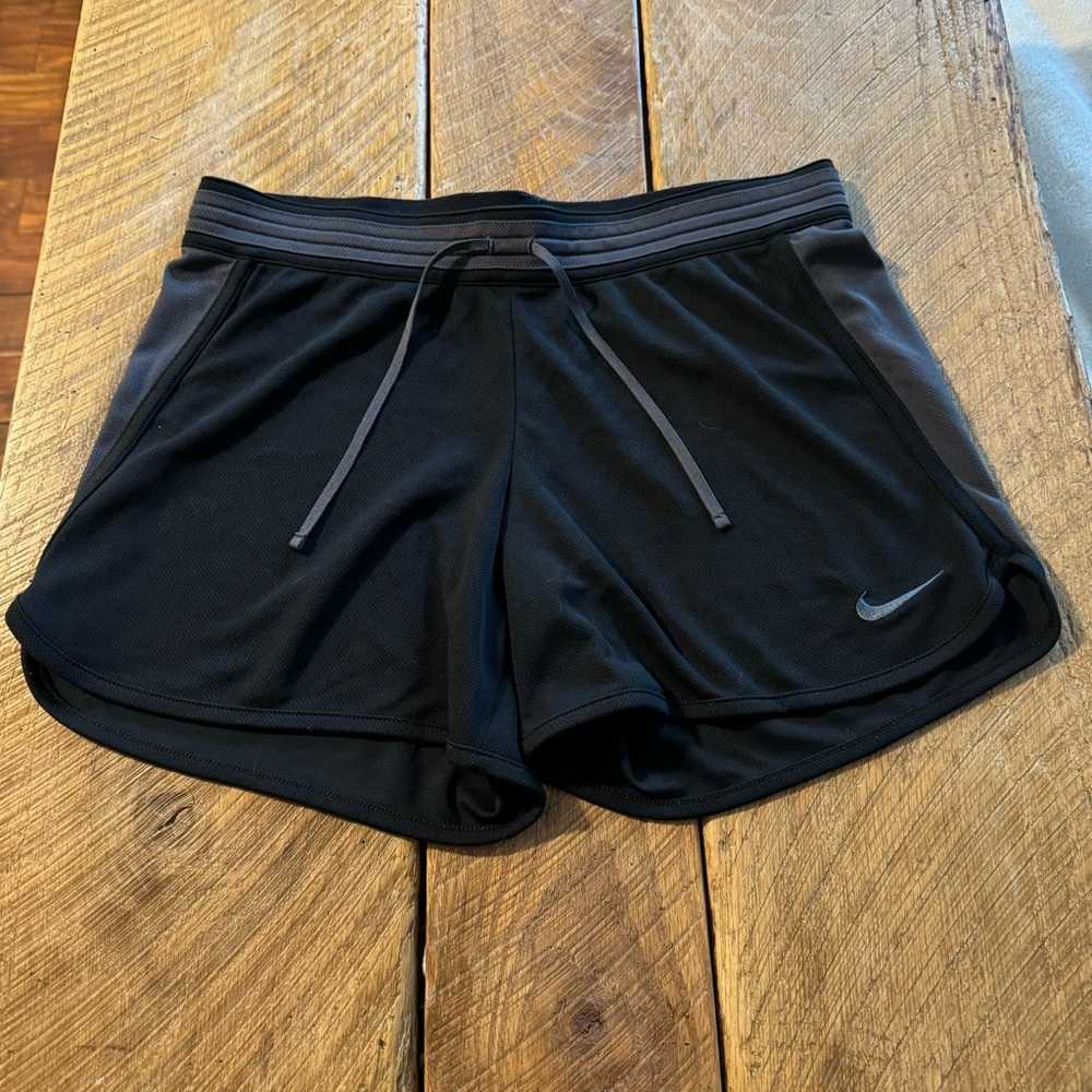 Nike Dri Fit black and gray, tie front, elastic waist, athletic shorts, Size M